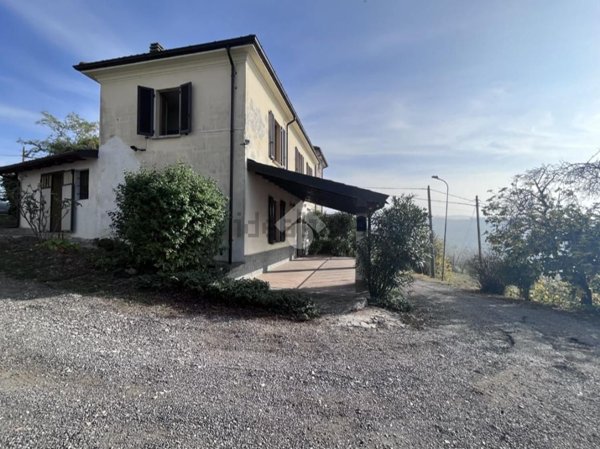 casa indipendente in vendita a Santa Maria della Versa in zona Torrazza