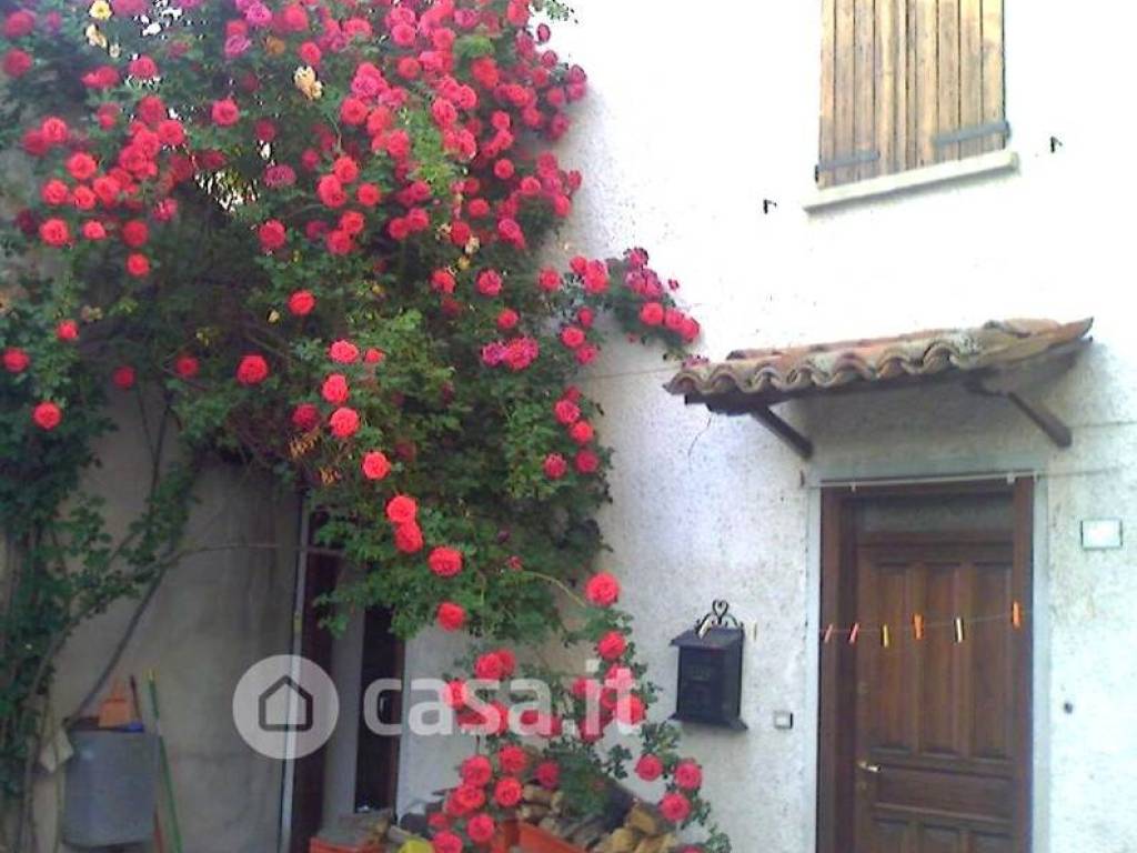 casa indipendente in vendita a Santa Maria della Versa