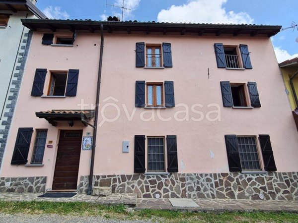 casa indipendente in vendita a Santa Maria della Versa in zona Soriasco