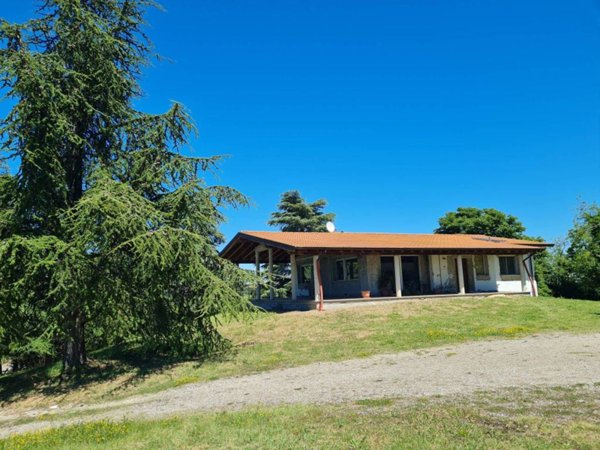 casa indipendente in vendita a Santa Maria della Versa