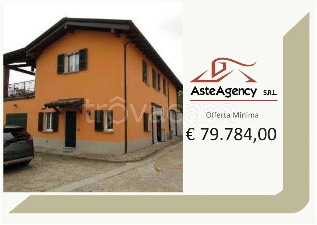 casa indipendente in vendita a Santa Maria della Versa