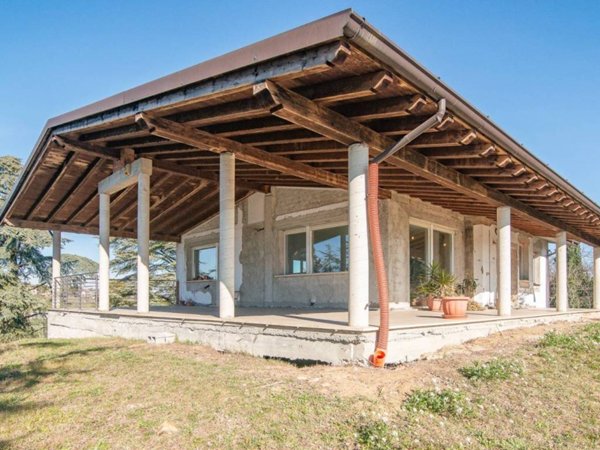 casa indipendente in vendita a Santa Maria della Versa