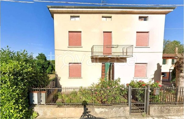 casa indipendente in vendita a Santa Maria della Versa