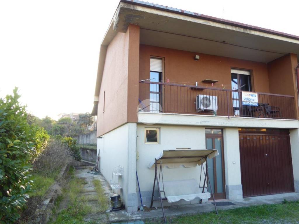 casa indipendente in vendita a Santa Maria della Versa