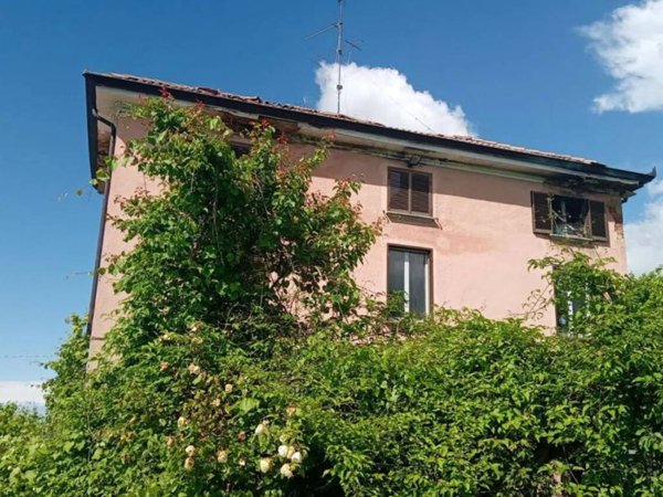 casa indipendente in vendita a Santa Maria della Versa