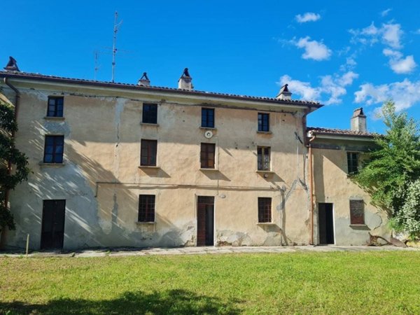 casa indipendente in vendita a Santa Maria della Versa