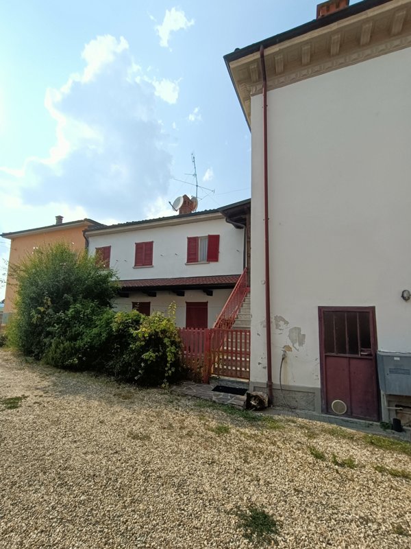 casa semindipendente in vendita a Santa Maria della Versa