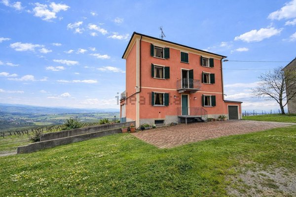 appartamento in vendita a Santa Maria della Versa