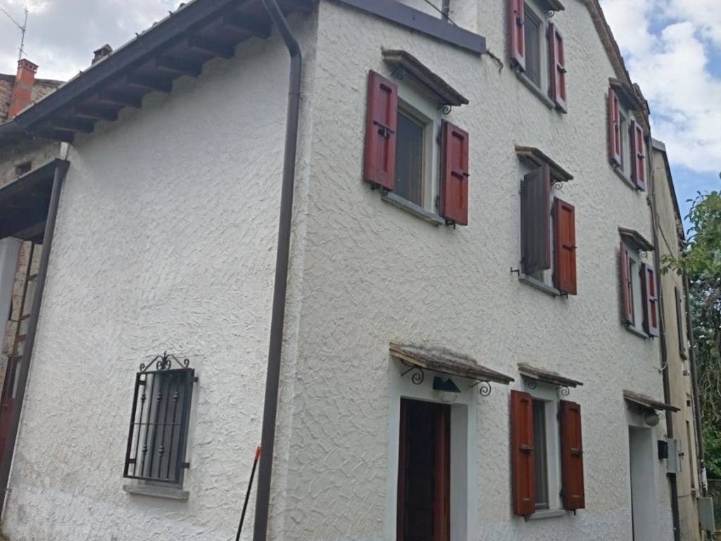 casa indipendente in vendita a Santa Maria della Versa in zona Soriasco