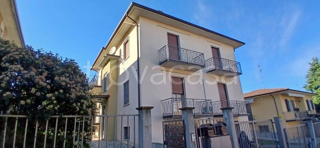 appartamento in vendita a Santa Maria della Versa in zona Gariasco
