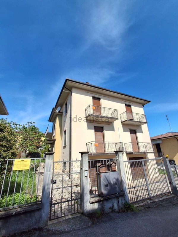 appartamento in vendita a Santa Maria della Versa in zona Gariasco