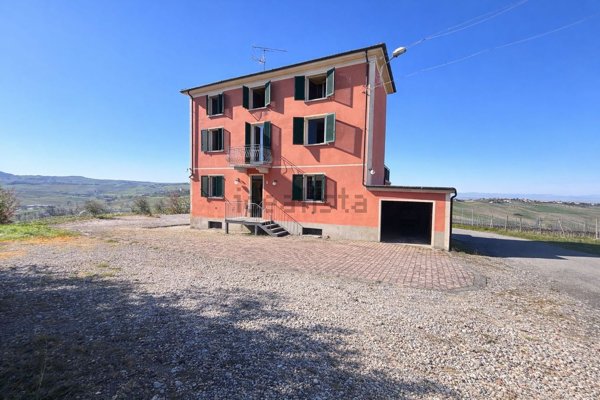 appartamento in vendita a Santa Maria della Versa