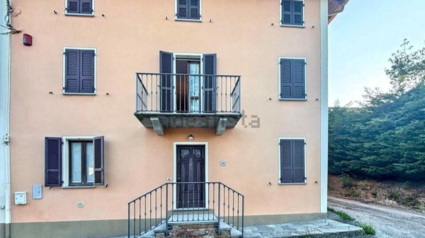 casa indipendente in vendita a Santa Maria della Versa