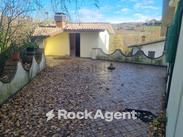 casa indipendente in vendita a Santa Maria della Versa