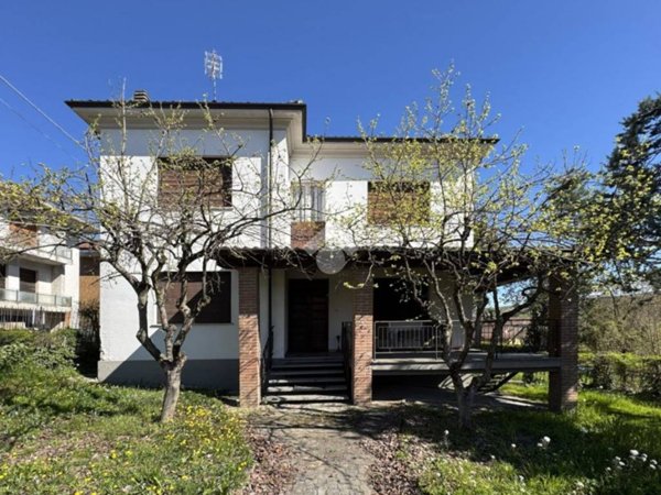 casa indipendente in vendita a Santa Maria della Versa