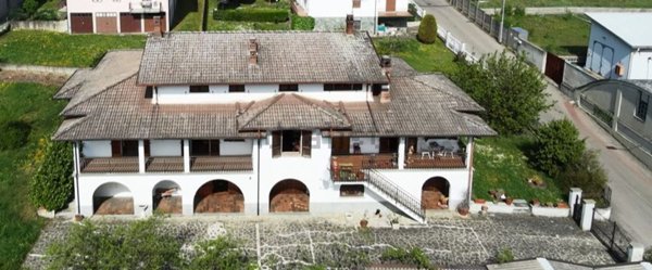 casa indipendente in vendita a Santa Maria della Versa