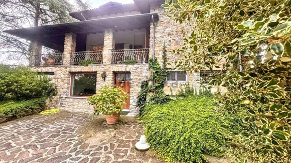 casa indipendente in vendita a Santa Maria della Versa