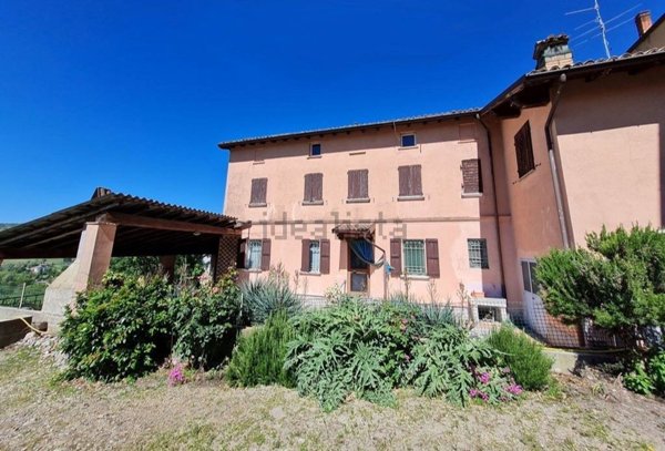 casa indipendente in vendita a Santa Maria della Versa in zona Soriasco