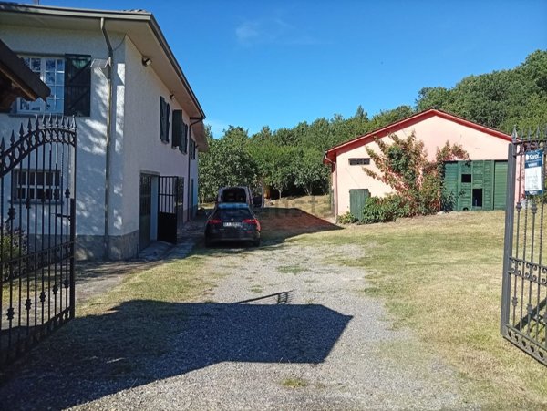 casa indipendente in vendita a Santa Maria della Versa in zona Pizzofreddo