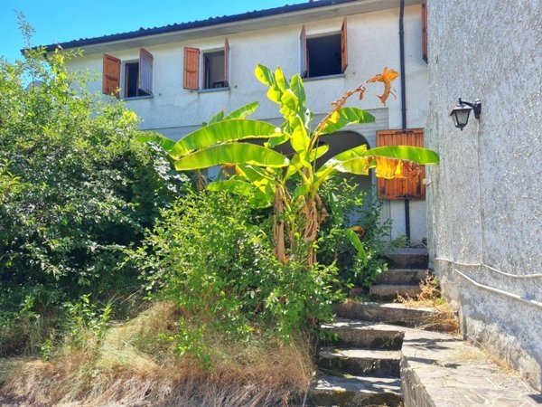 casa indipendente in vendita a Santa Maria della Versa