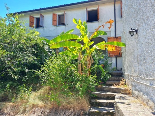casa indipendente in vendita a Santa Maria della Versa