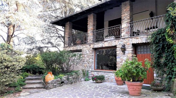 casa indipendente in vendita a Santa Maria della Versa in zona Gariasco
