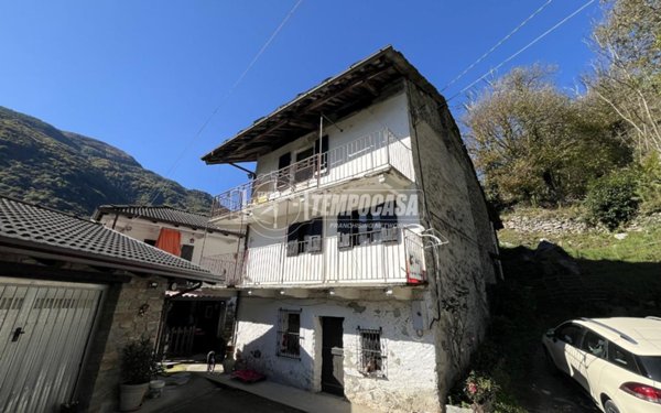 casa indipendente in vendita a Locana