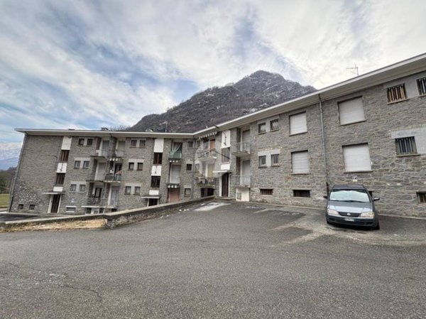 appartamento in vendita a Locana in zona Rosone