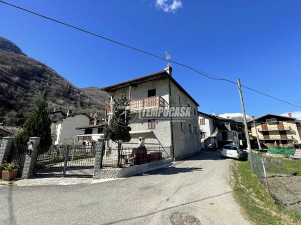 casa indipendente in vendita a Locana