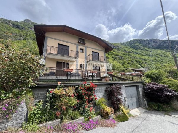 casa indipendente in vendita a Locana