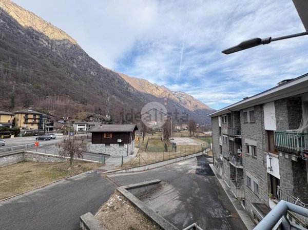 appartamento in vendita a Locana