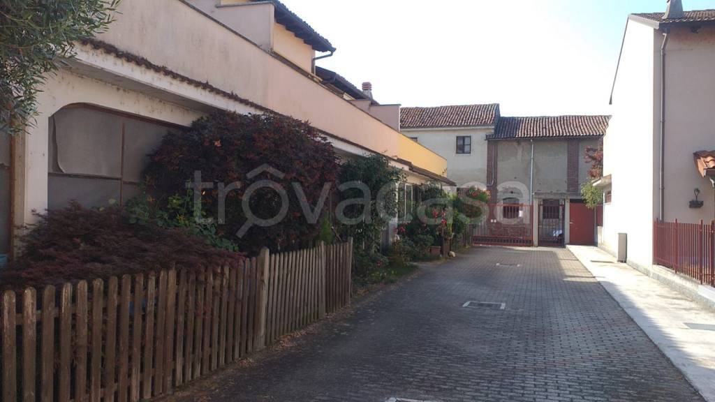 casa indipendente in vendita a Sant'Angelo Lomellina