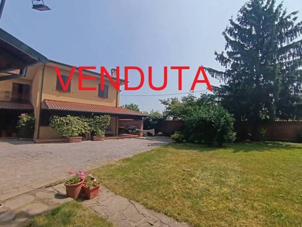 casa indipendente in vendita a Sant'Angelo Lomellina