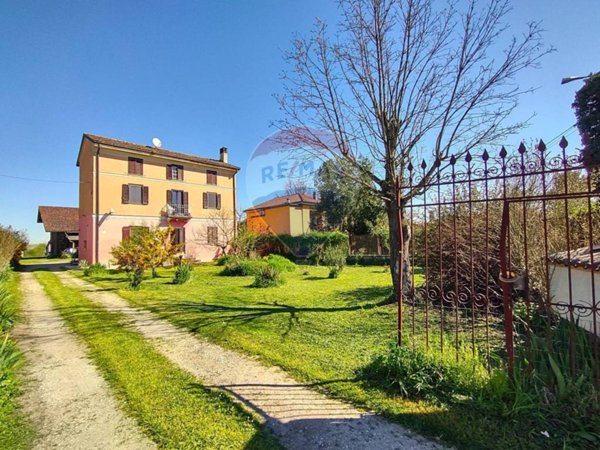 casa indipendente in vendita a San Zenone al Po