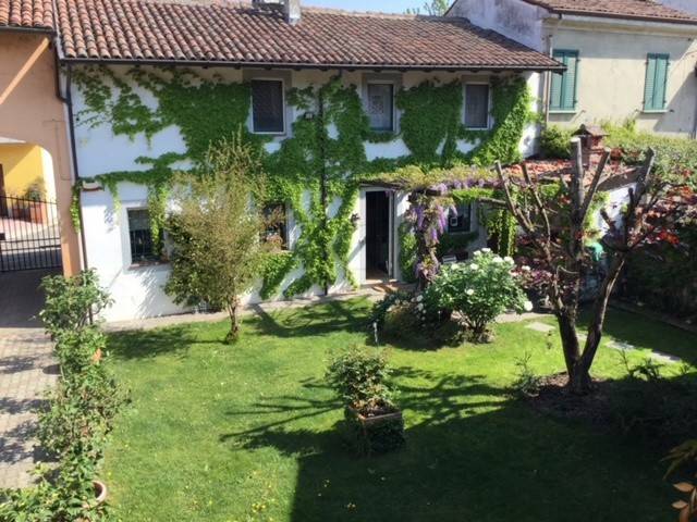 casa indipendente in vendita a San Zenone al Po