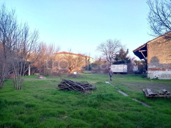 terreno edificabile in vendita a Sartirana Lomellina