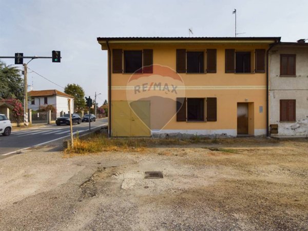 casa semindipendente in vendita a Scaldasole