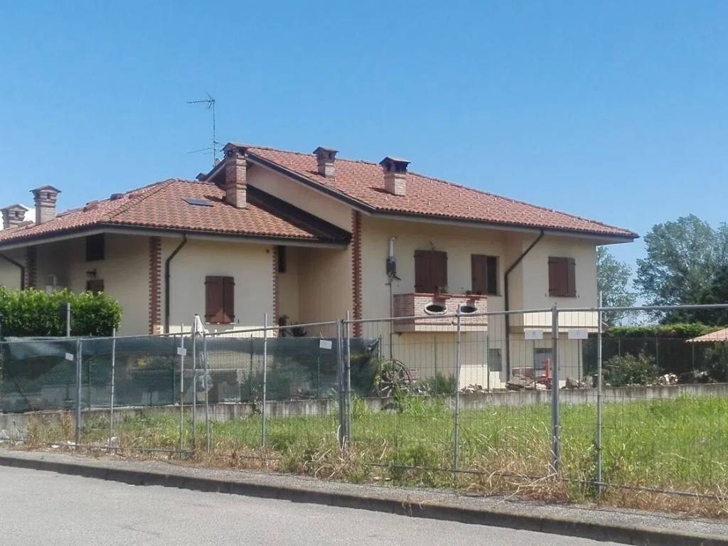 casa indipendente in vendita a Scaldasole