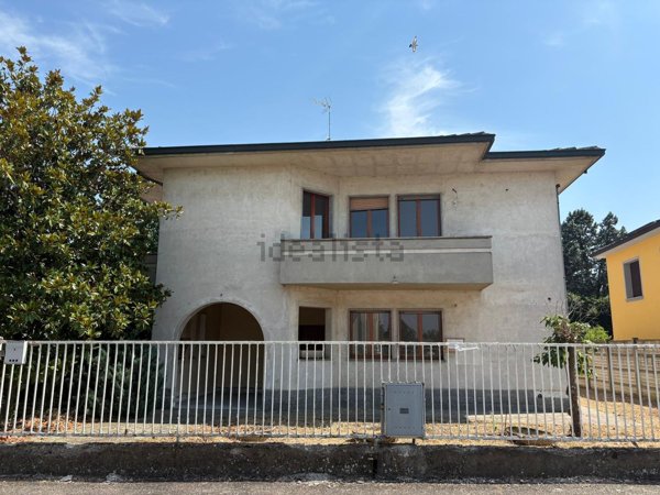 casa indipendente in vendita a Scaldasole