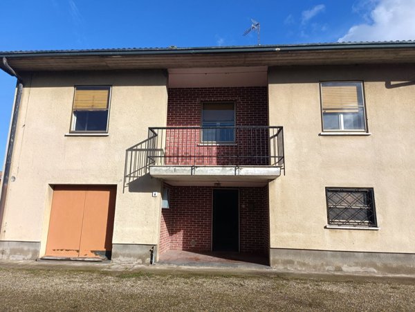 casa indipendente in vendita a Scaldasole