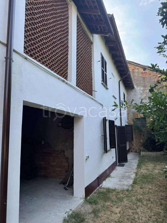 casa indipendente in vendita a Semiana