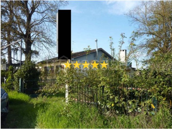 casa indipendente in vendita a Semiana