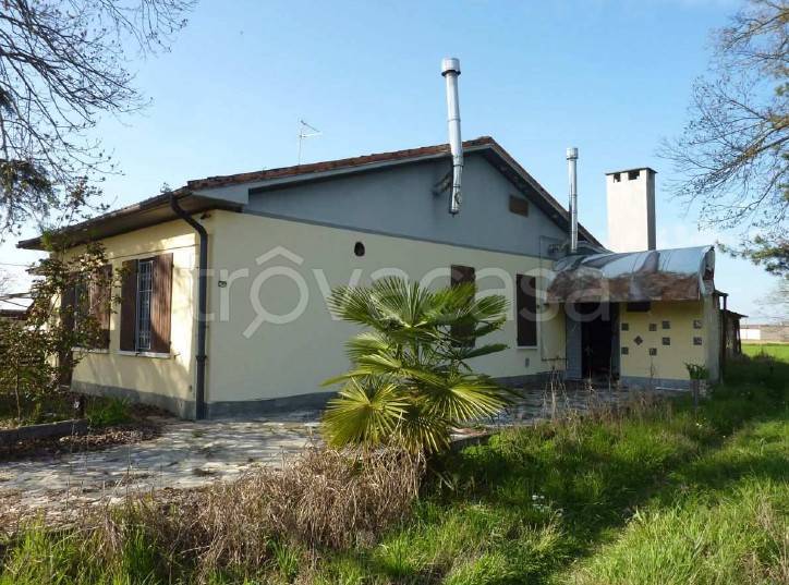 negozio in vendita a Semiana