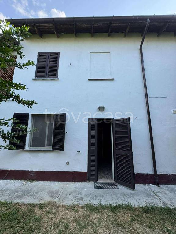 casa indipendente in vendita a Semiana