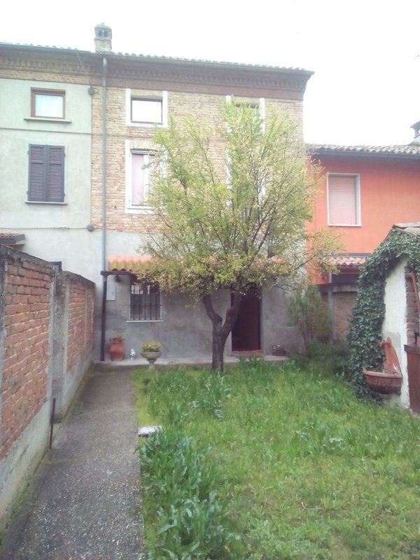 appartamento in vendita a Silvano Pietra