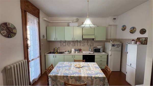 appartamento in vendita a Silvano Pietra