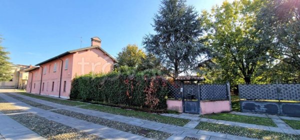 casa indipendente in vendita a Siziano in zona Campomorto