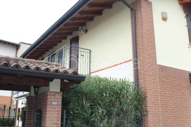 casa indipendente in vendita a Siziano