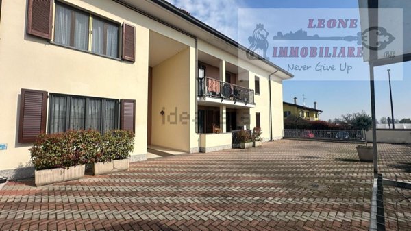 appartamento in vendita a Siziano in zona Campomorto