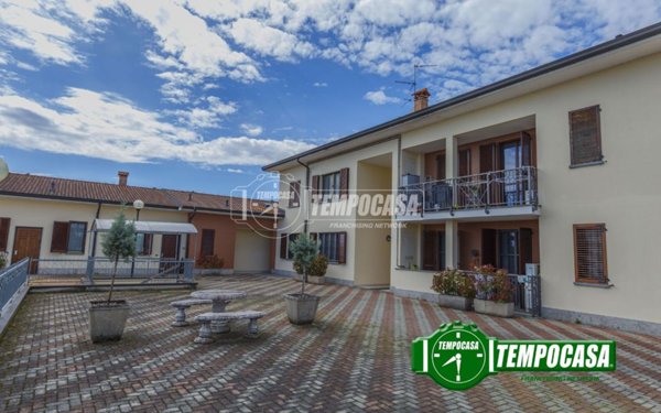 appartamento in vendita a Siziano in zona Campomorto